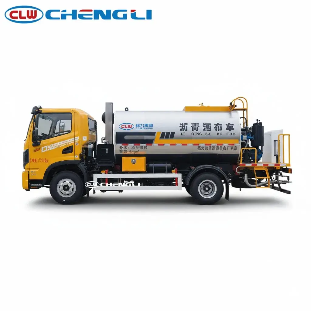 Imprimador de asfalto Dongfeng Vasol 4×2 de 6.300 L, vista lateral izquierda