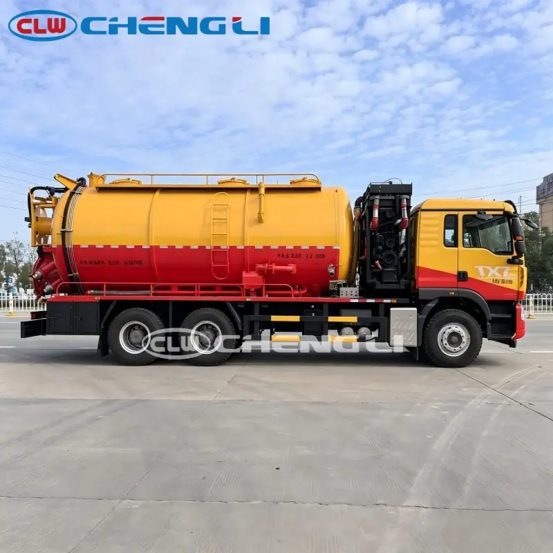 Camión succionador HOWO TX 6×4 con depósitos de 17+5 m³, vista 2