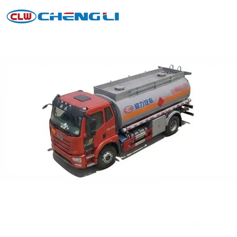 Camión abastecedor FAW 4×2 con dispensador, vista 4