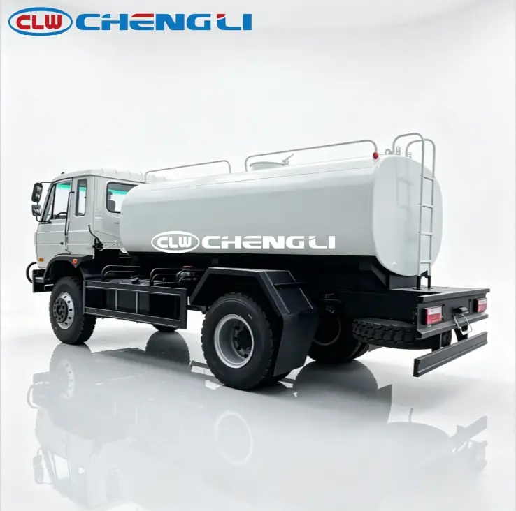 Camión regador Dongfeng 4×4 de 9,28 m³, vista 4