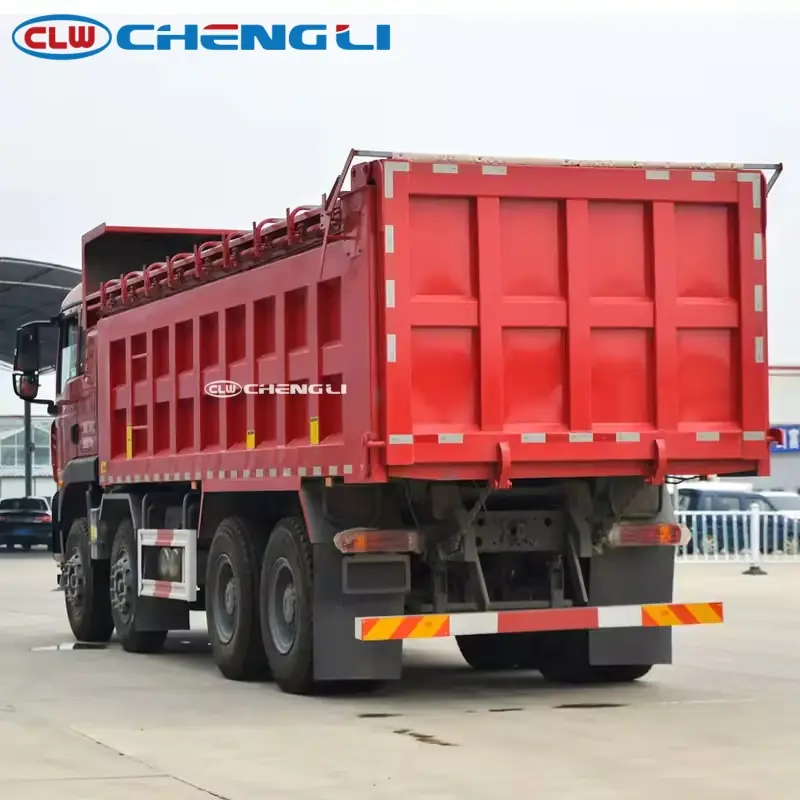 Camión volquete Sinotruk HOWO 8×4 de caja de 6,8 m, imagen 4
