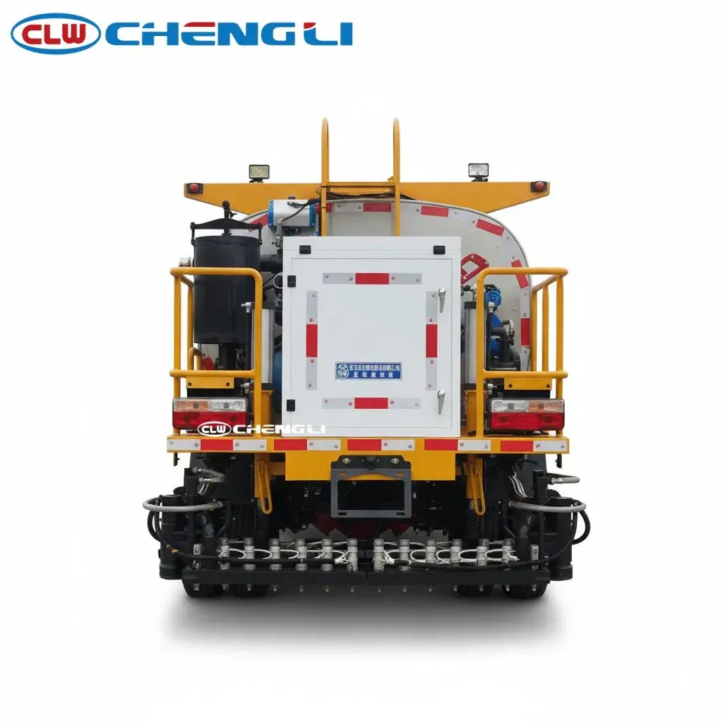 Imprimador de asfalto Dongfeng D6 de 4.500 a 5.000 L, imagen 4