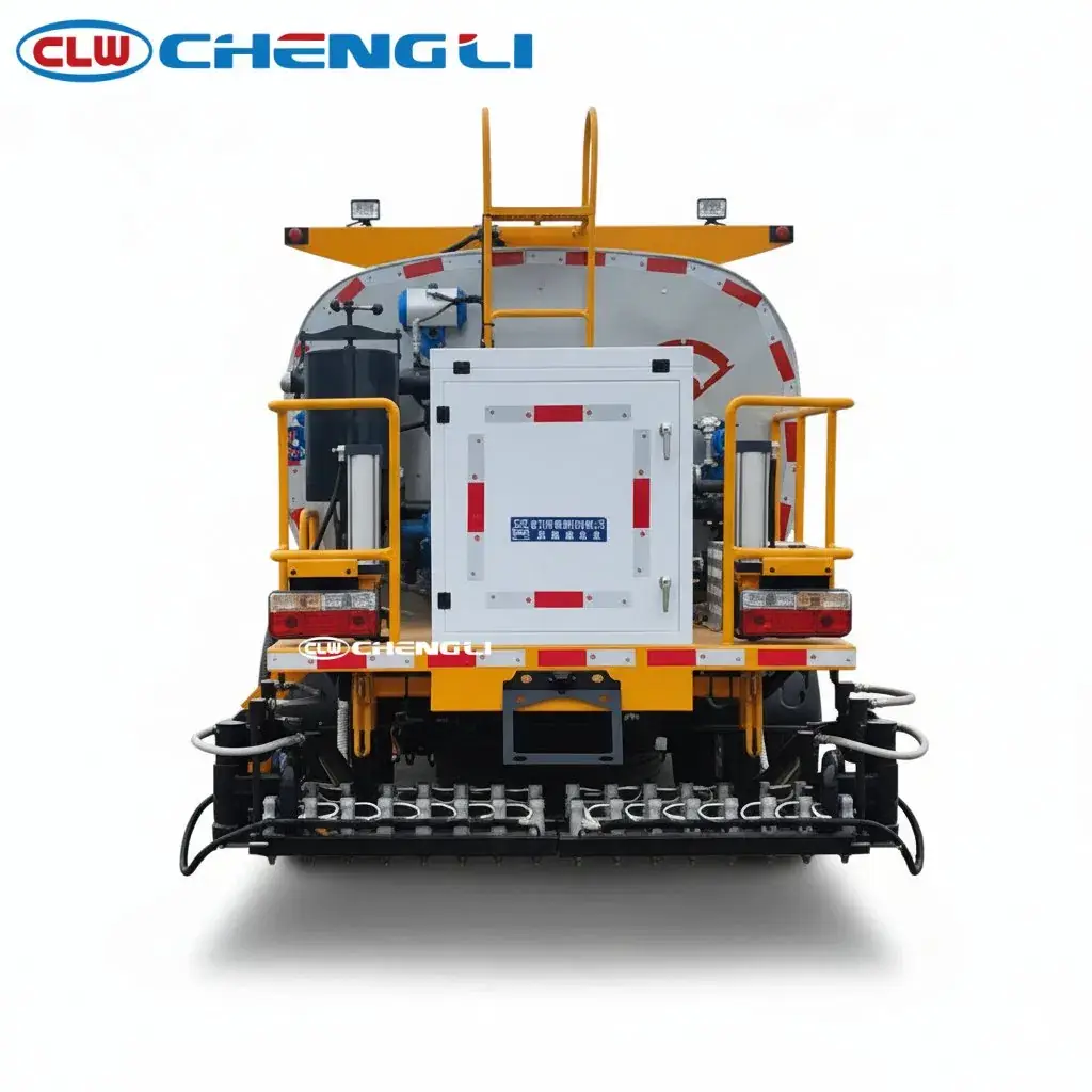 Imprimador de asfalto Dongfeng D7 de 6.000 a 7.000 L, imagen 5