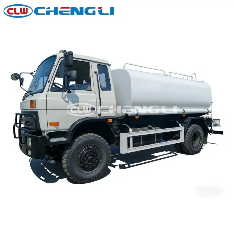 Camión cisterna 4×4 de 8.000 L para agua potable, imagen 4